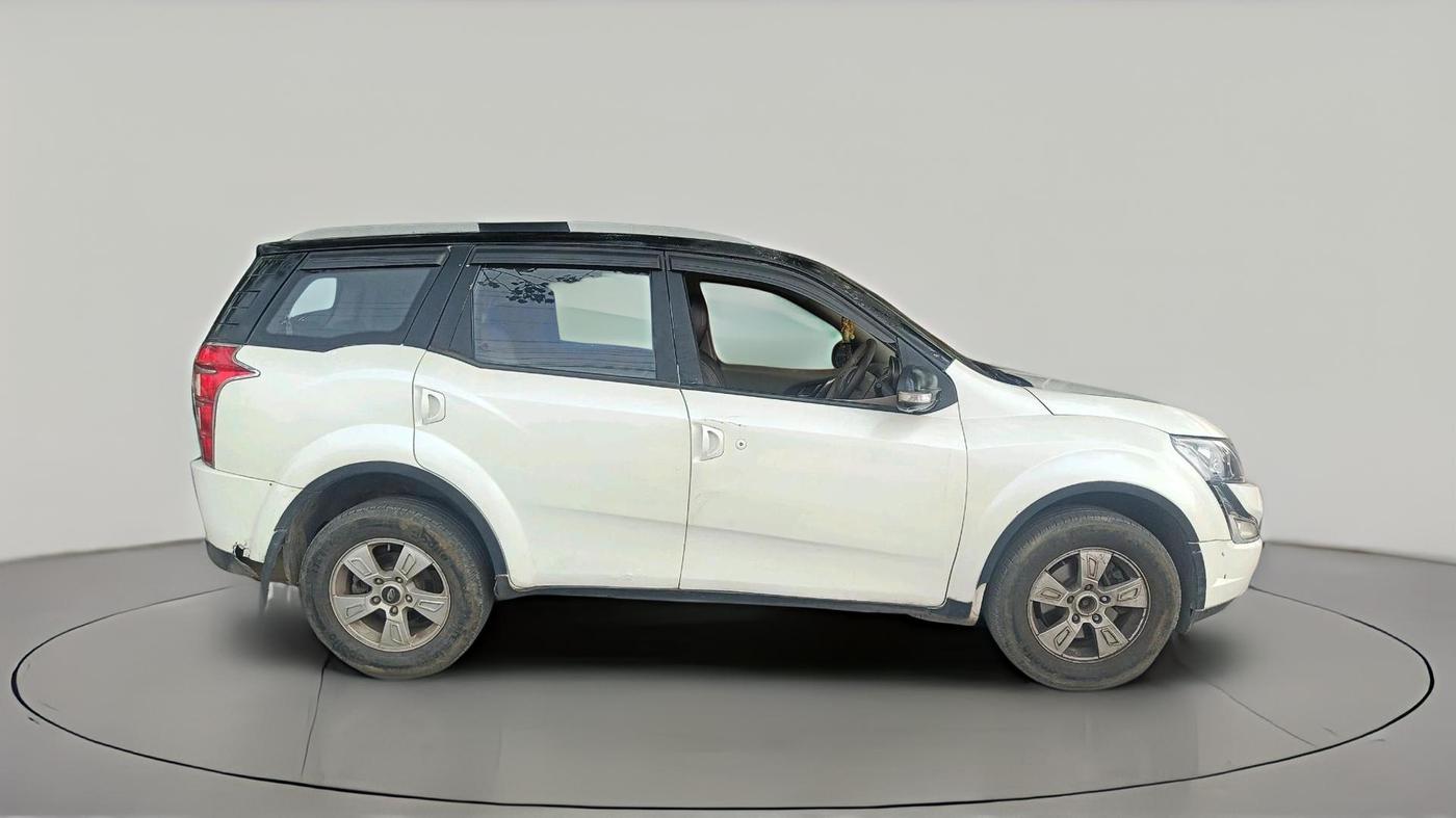 2012 Mahindra XUV500 W8, Diesel, Manual, 1,27,097 km, exterior
