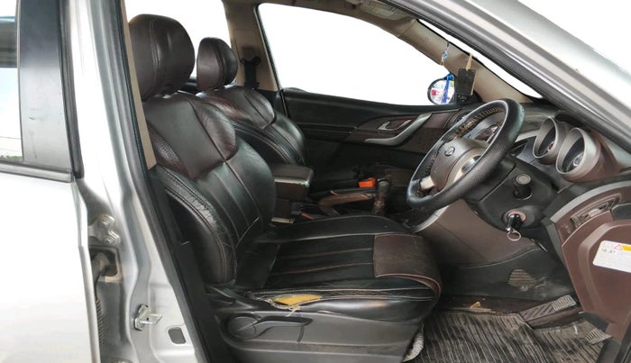 2013 Mahindra XUV500 W8, Diesel, Manual, 88,270 km, interior