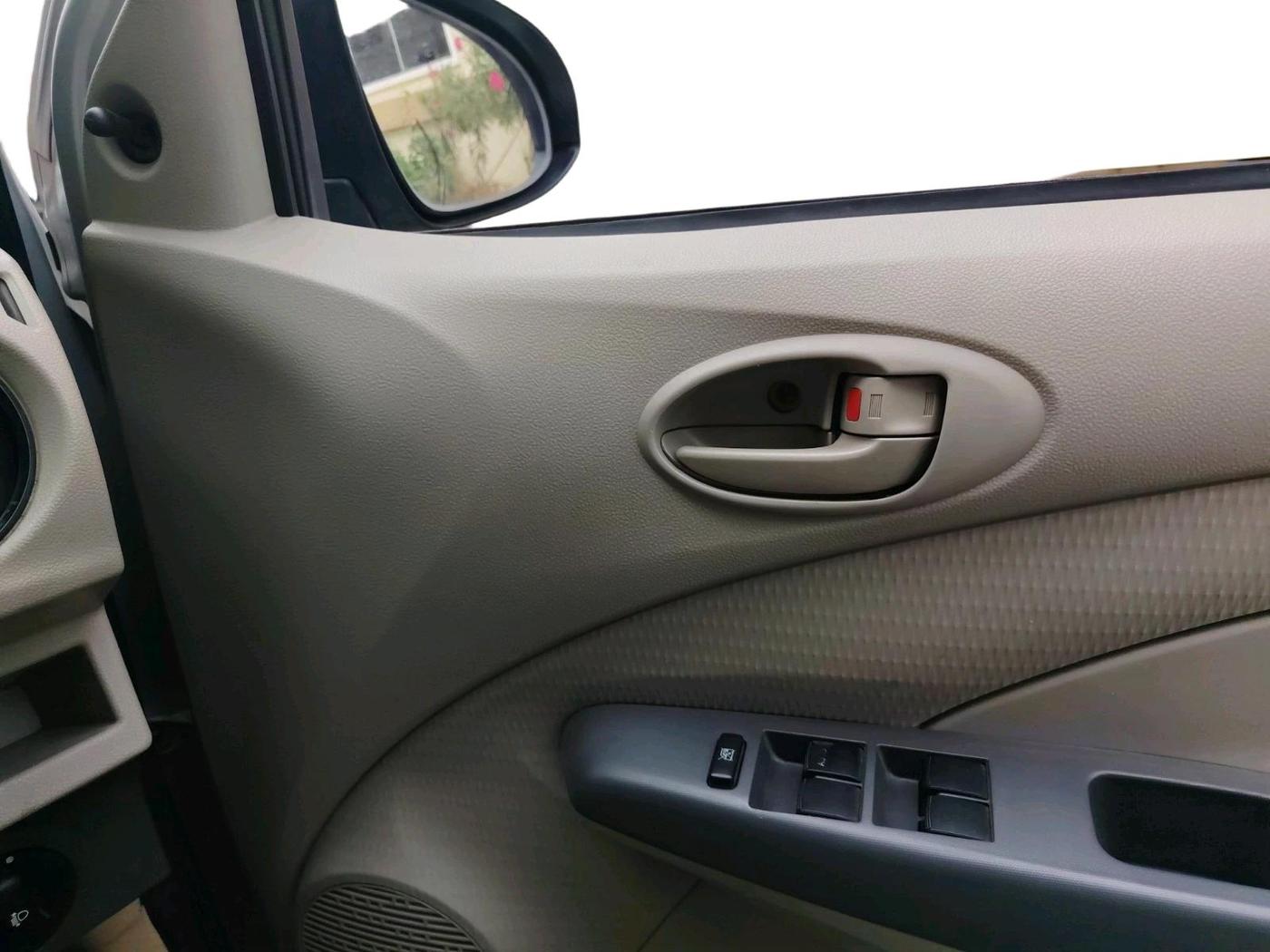 2014 Toyota Etios G, Petrol, Manual, 73,504 km, interior
