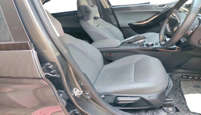 2025 Tata NEXON FEARLESS PLUS S 1.2 REVOTRON 7 DCA DT, Petrol, Automatic, 15,559 km, interior