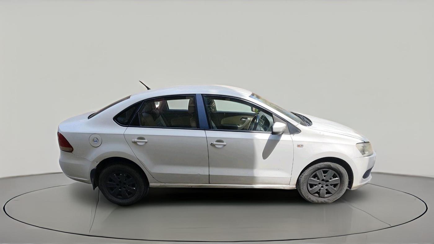 2011 Volkswagen Vento TRENDLINE DIESEL 1.6, Diesel, Manual, 73,669 km, exterior