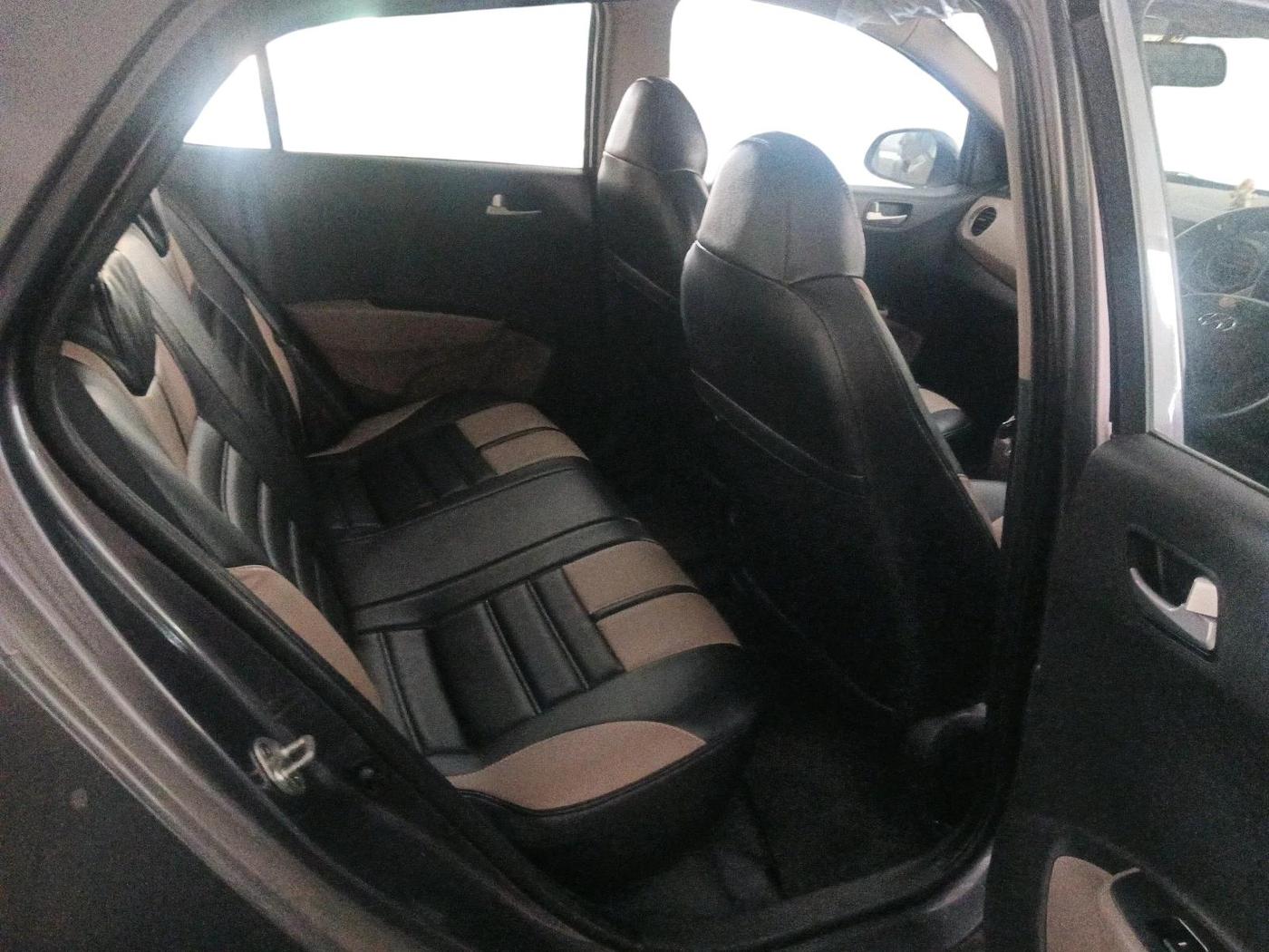 2017 Hyundai Grand i10 SPORTZ (O) AT 1.2 KAPPA VTVT, Petrol, Automatic, 84,878 km, interior