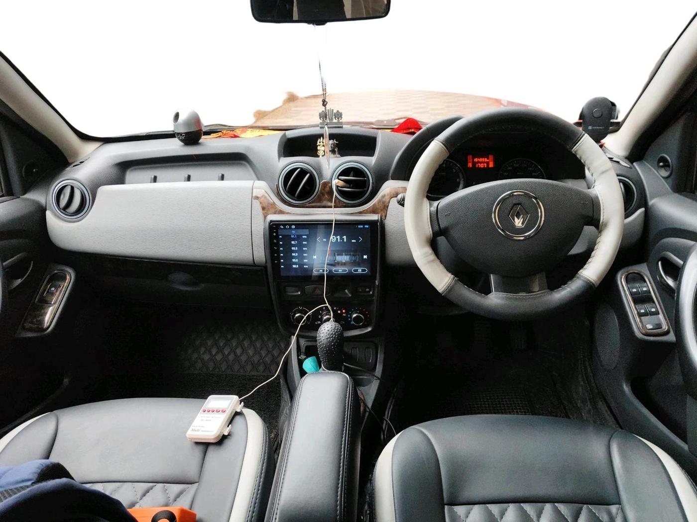 2013 Renault Duster 85 PS RXE DIESEL, Diesel, Manual, 1,54,893 km, interior