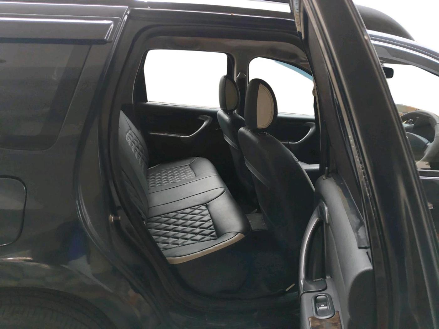 2013 Renault Duster 85 PS RXE DIESEL, Diesel, Manual, 1,54,893 km, interior