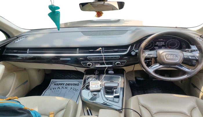 2019 Audi Q7 45 TDI QUATTRO PREMIUM PLUS, Diesel, Automatic, 1,43,566 km, interior