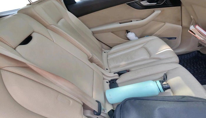 2019 Audi Q7 45 TDI QUATTRO PREMIUM PLUS, Diesel, Automatic, 1,43,566 km, interior