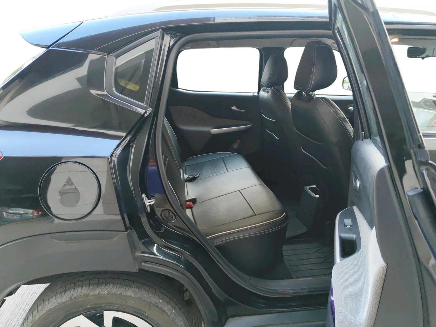 2022 Nissan MAGNITE XV AMT, Petrol, Automatic, 19,885 km, interior