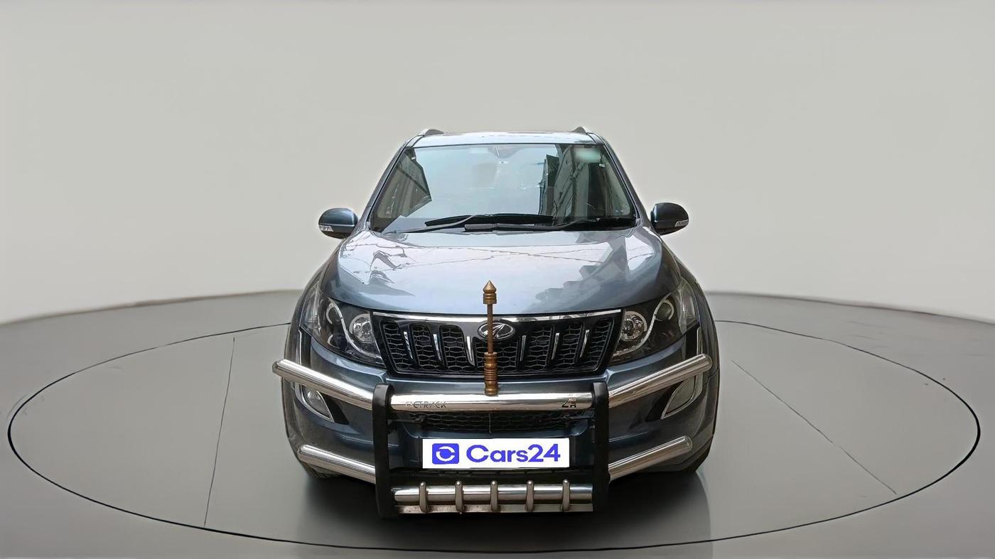 2015 Mahindra XUV500 W10, Diesel, Manual, 1,23,609 km, exterior
