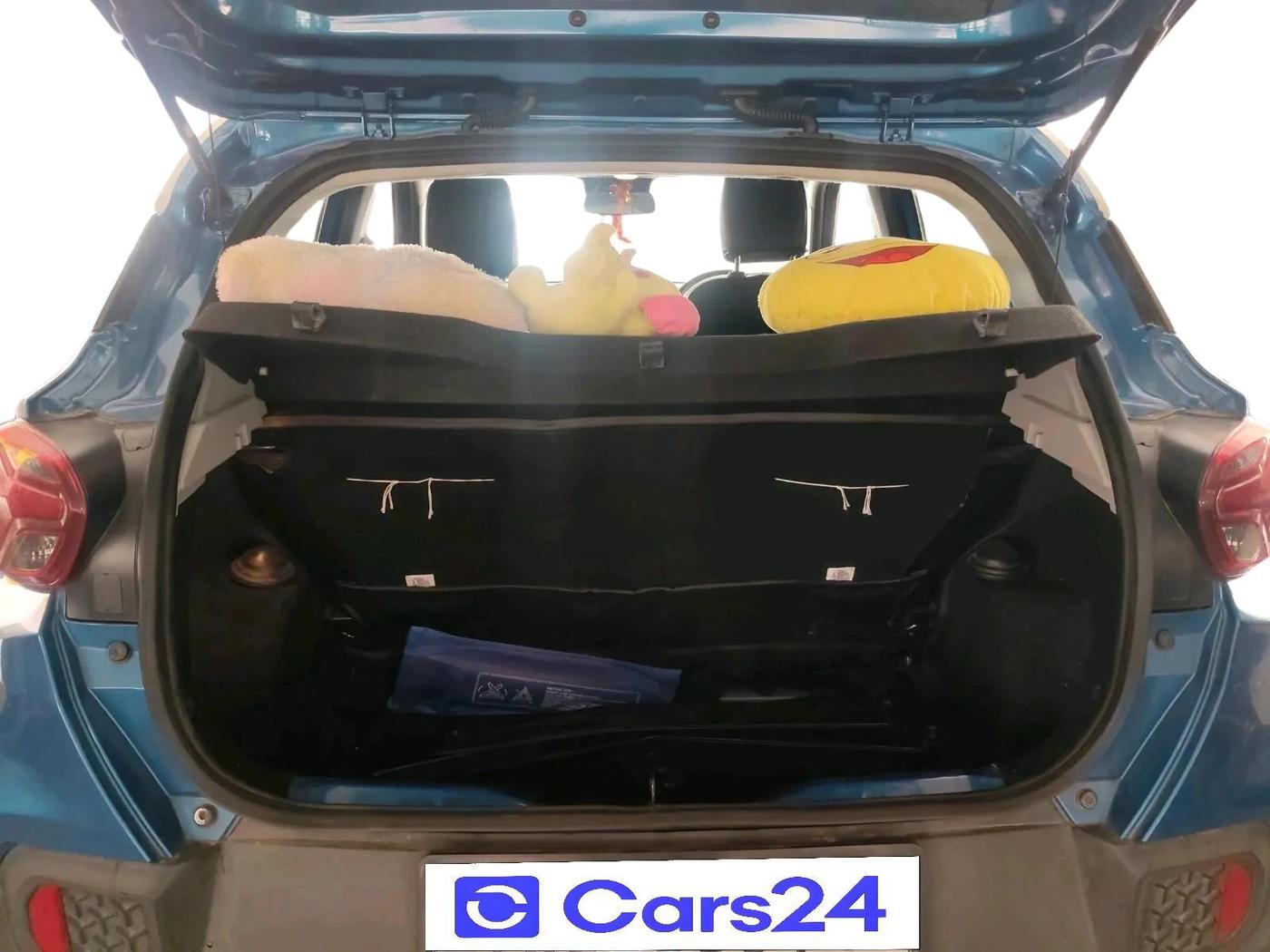 2023 Tata PUNCH CREATIVE AMT 1.2 RTN DUAL TONE, Petrol, Automatic, 18,803 km, exterior