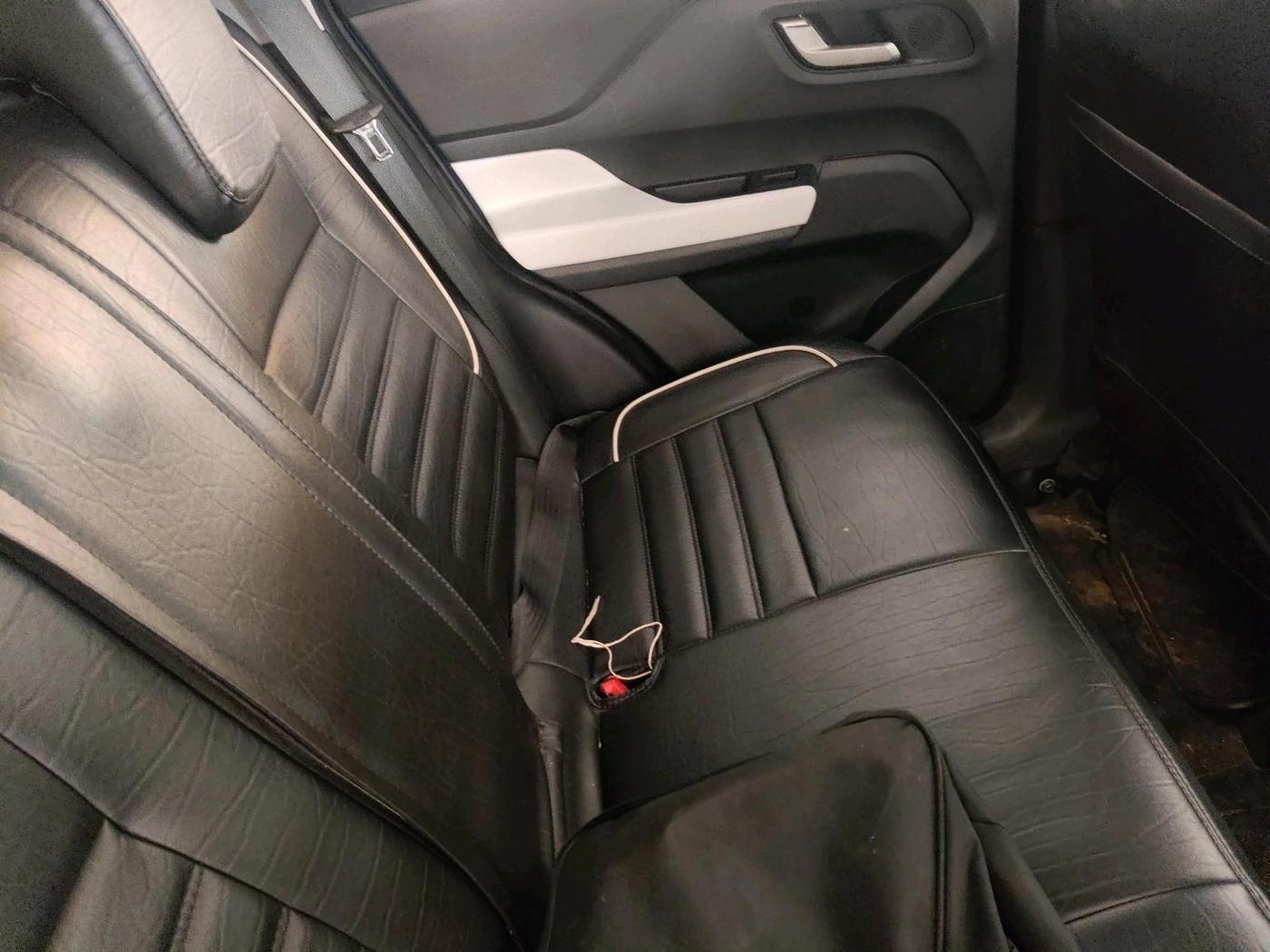 2023 Tata PUNCH CREATIVE AMT 1.2 RTN DUAL TONE, Petrol, Automatic, 18,803 km, interior