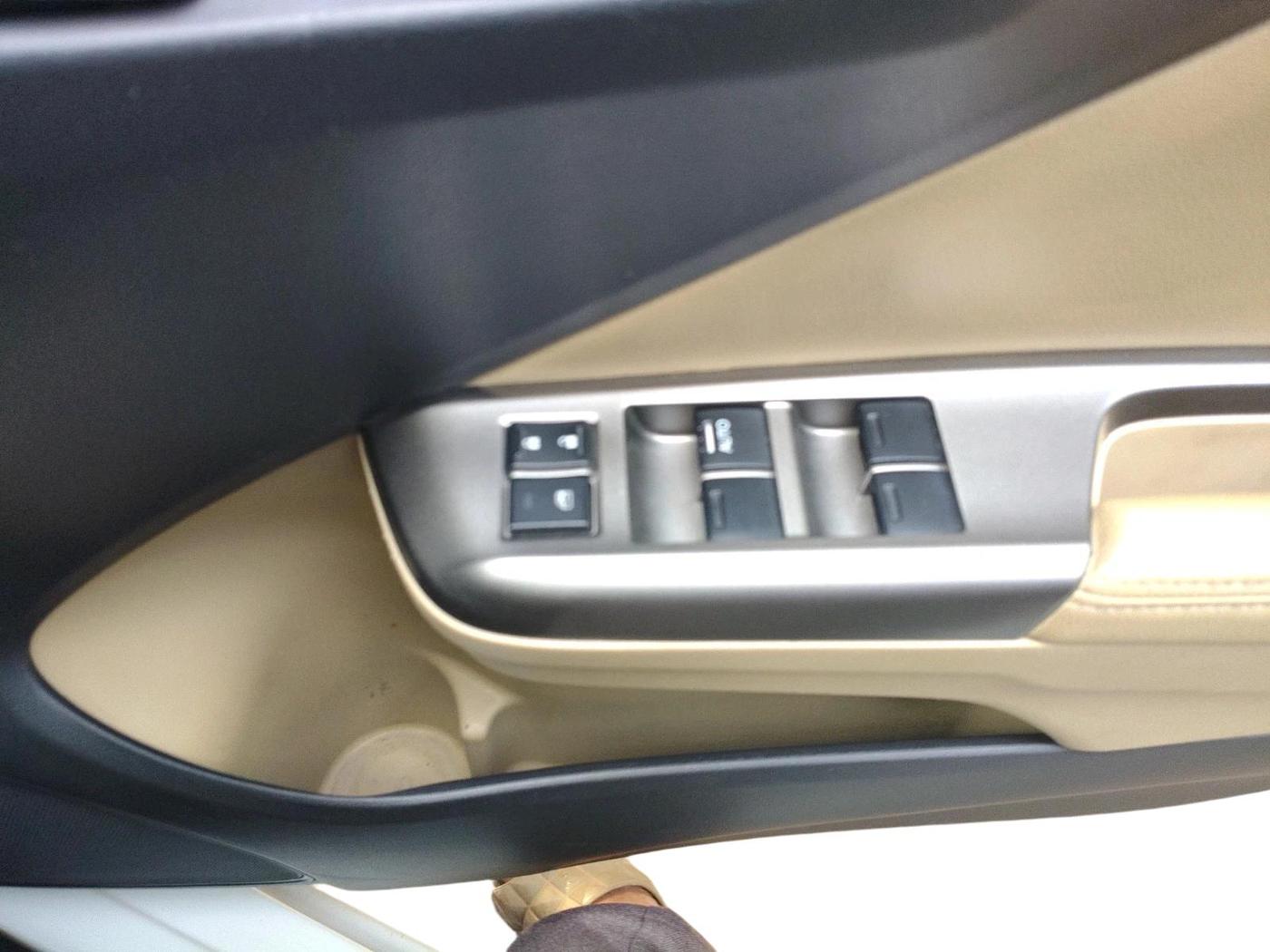 2017 Honda City 1.5L I-VTEC VX, Petrol, Manual, 45,615 km, interior