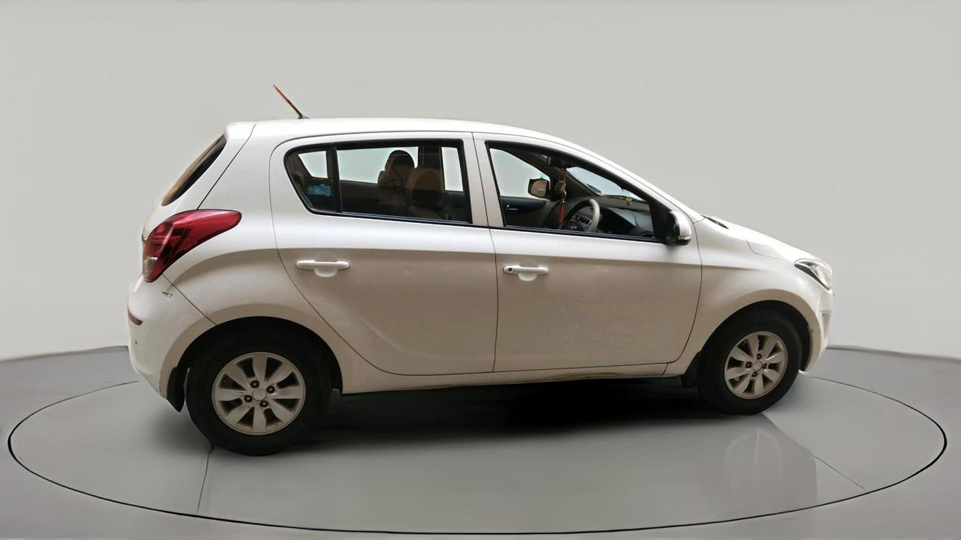 2014 Hyundai i20 SPORTZ 1.2, Petrol, Manual, 1,23,179 km, exterior