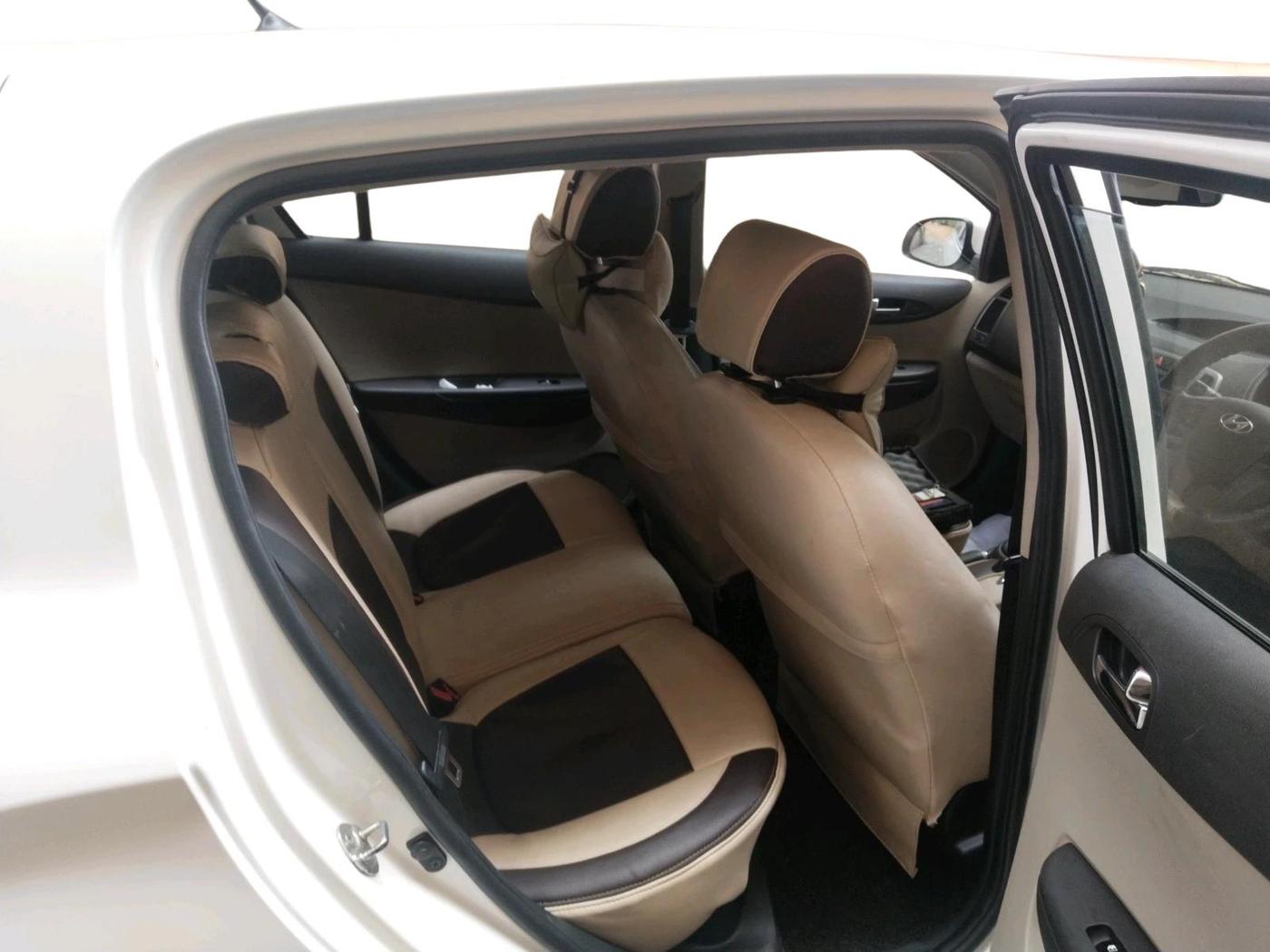2014 Hyundai i20 SPORTZ 1.2, Petrol, Manual, 1,23,179 km, interior