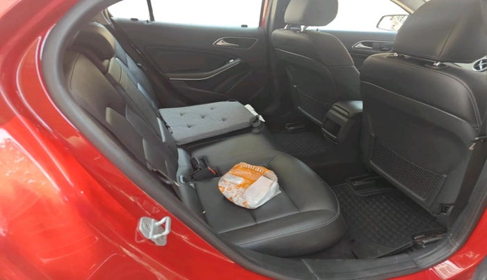 2017 Mercedes Benz GLA Class 200 CGI SPOTRS, Petrol, Automatic, 75,911 km, interior