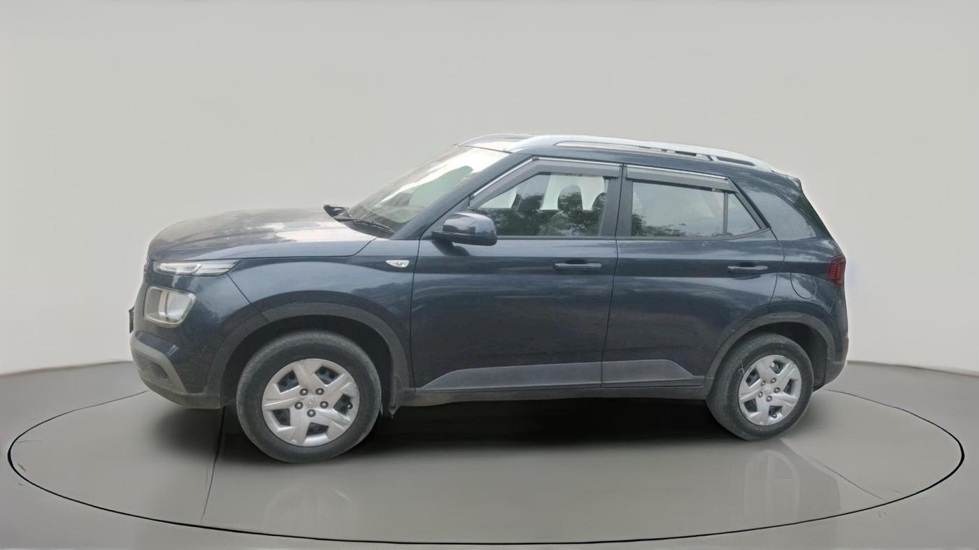 2021 Hyundai VENUE S 1.2, Petrol, Manual, 48,014 km, exterior