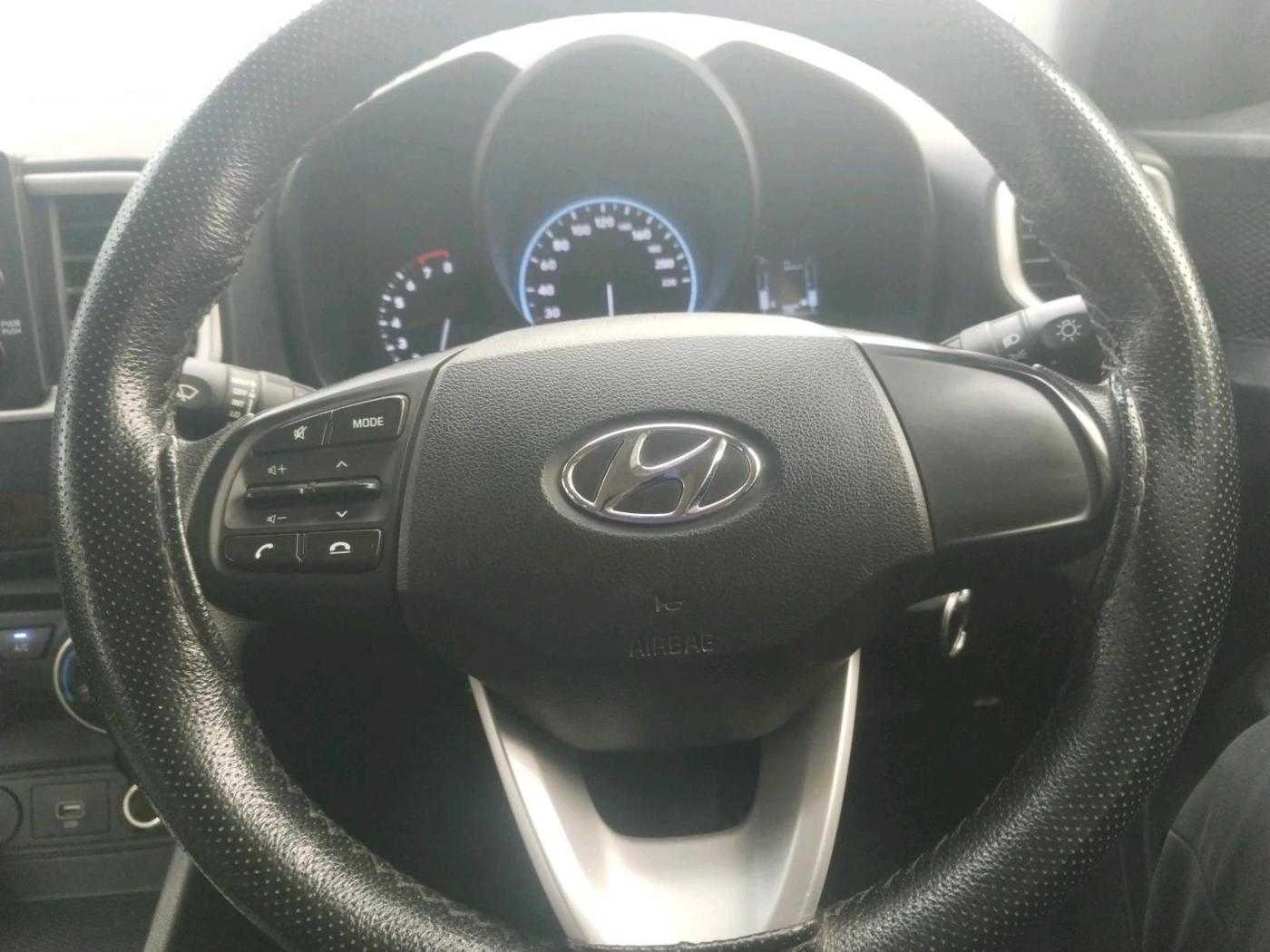 2021 Hyundai VENUE S 1.2, Petrol, Manual, 48,014 km, interior