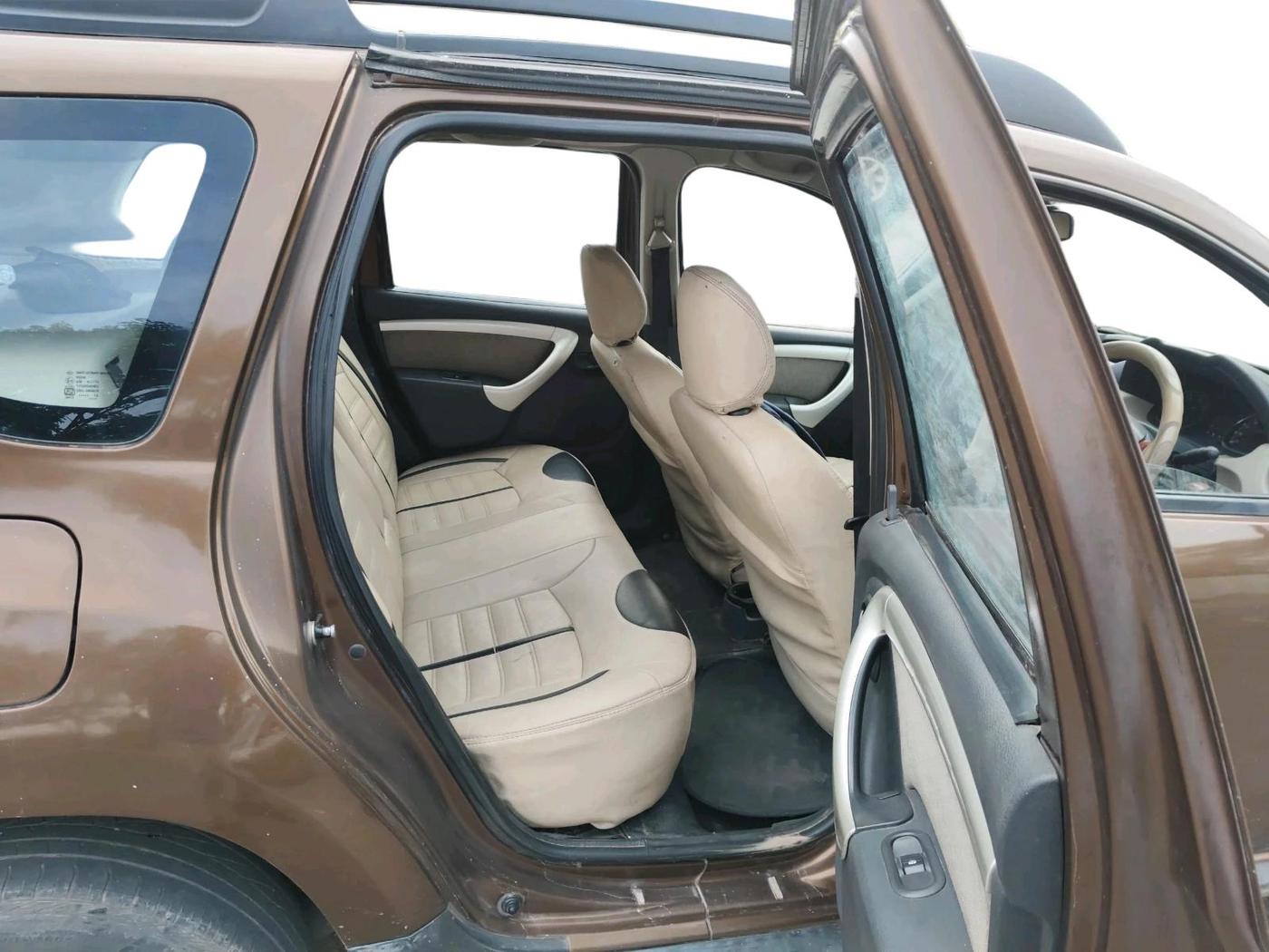 2013 Renault Duster 85 PS RXL DIESEL, Diesel, Manual, 1,55,150 km, interior