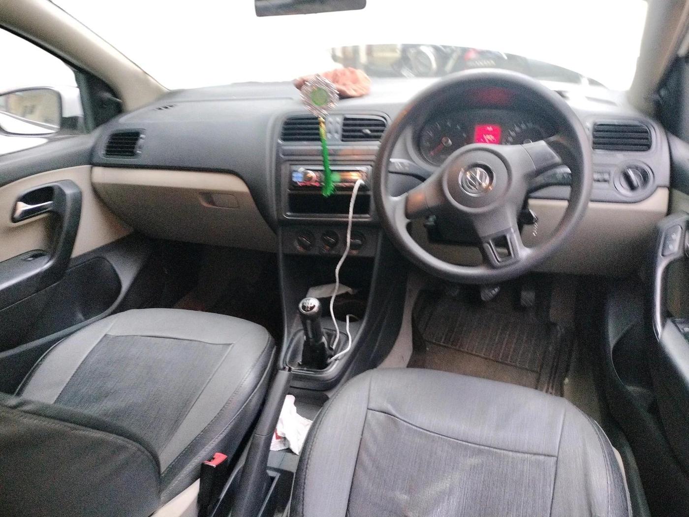 2011 Volkswagen Polo TRENDLINE 1.2L PETROL, Petrol, Manual, 91,825 km, interior