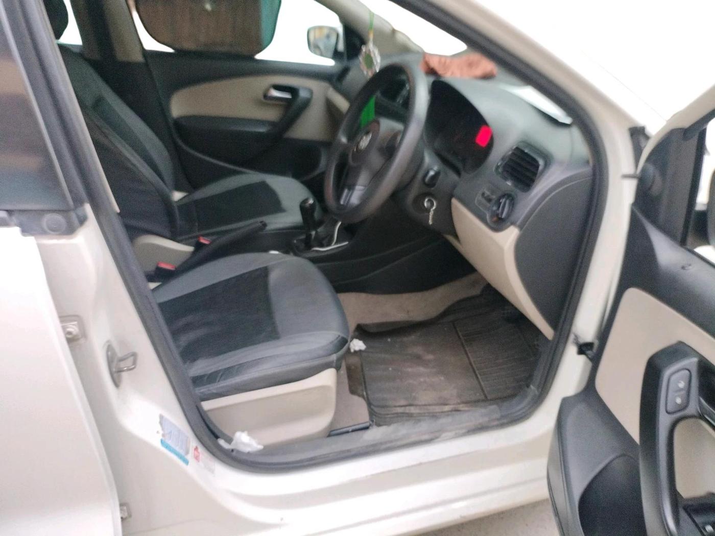 2011 Volkswagen Polo TRENDLINE 1.2L PETROL, Petrol, Manual, 91,825 km, interior