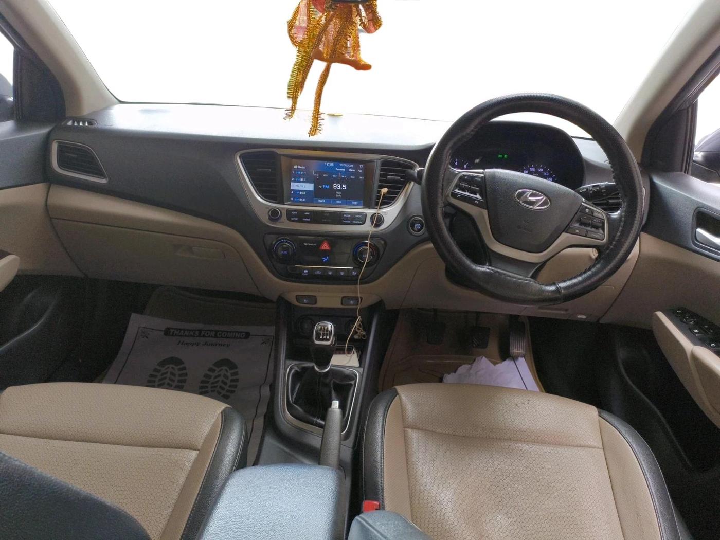 2017 Hyundai Verna 1.6 VTVT SX O, Petrol, Manual, 1,47,498 km, interior