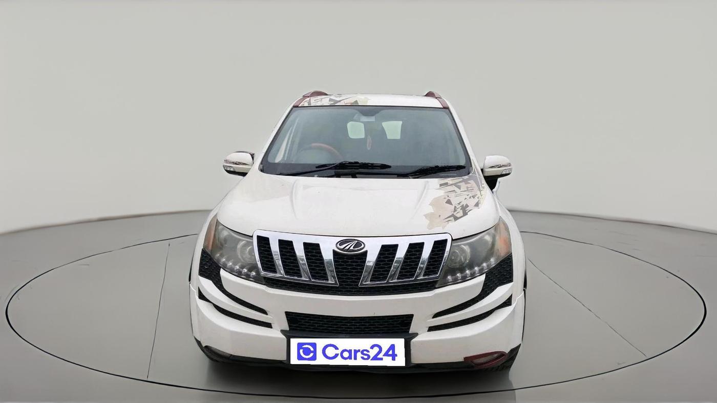 2014 Mahindra XUV500 W8, Diesel, Manual, 1,62,707 km, exterior