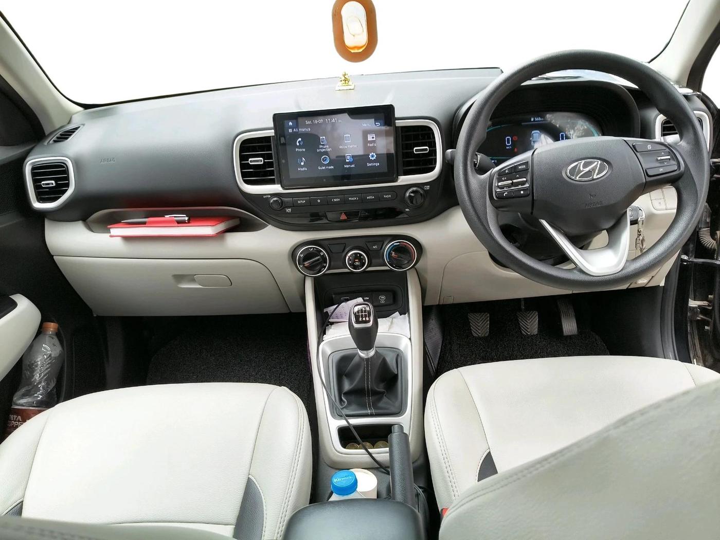2022 Hyundai VENUE S PLUS 1.5 CRDI, Diesel, Manual, 37,163 km, interior