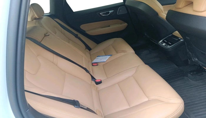 2024 Volvo XC 60 B5 Ultra, Petrol, Automatic, 9,450 km, interior