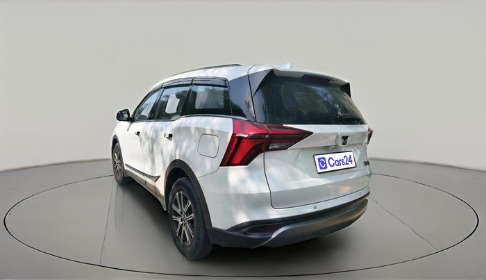 2022 Mahindra XUV700 AX 7 LUXURY D AT 7 STR, Diesel, Automatic, 75,795 km, exterior