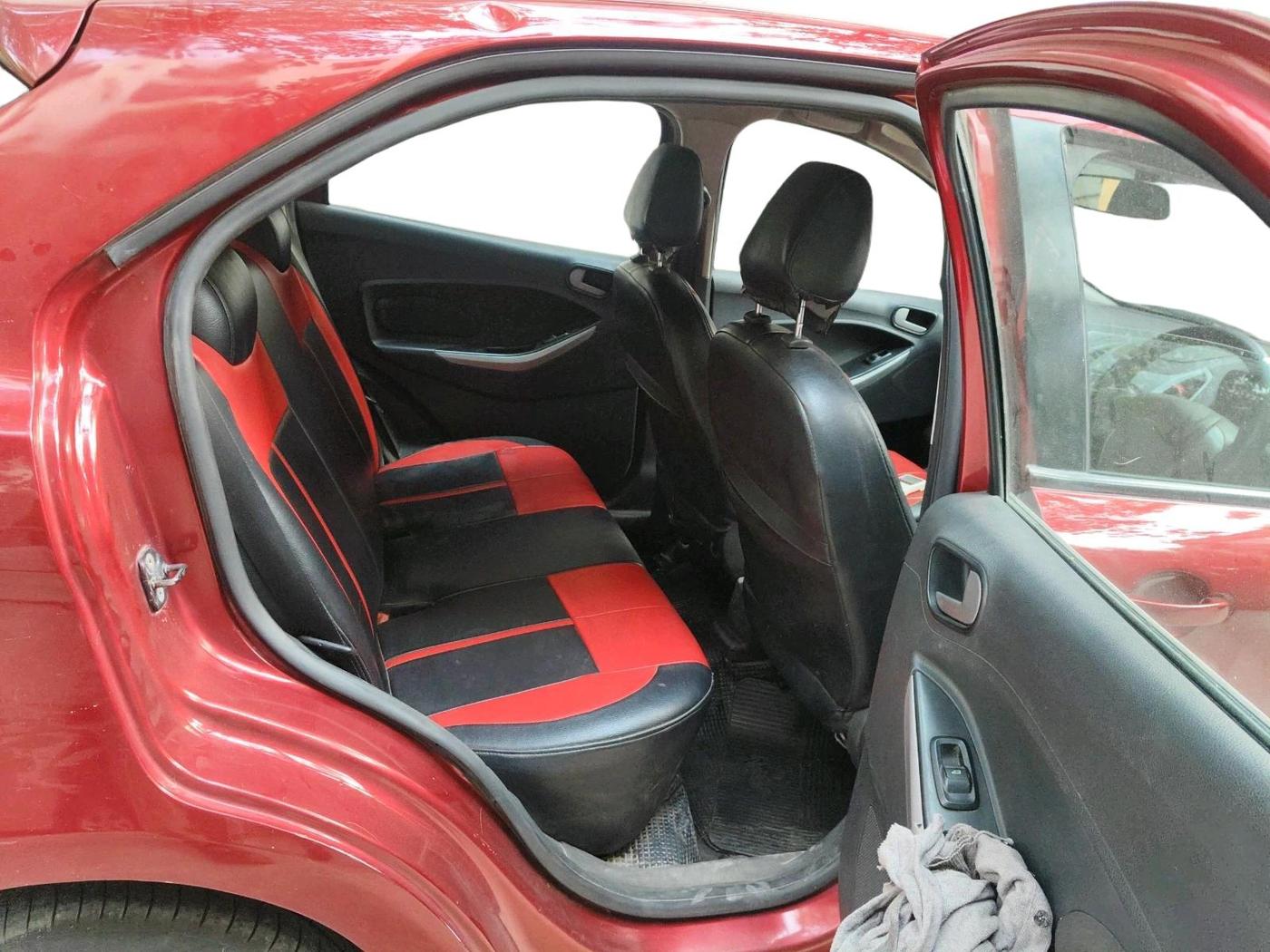 2015 Ford New Figo TREND 1.5L DIESEL, Diesel, Manual, 1,02,395 km, interior