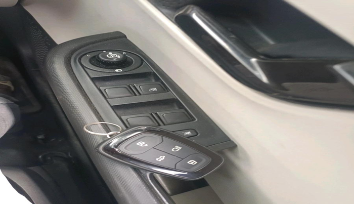 2023 Tata ALTROZ XT PETROL, Petrol, Manual, 15,200 km, interior