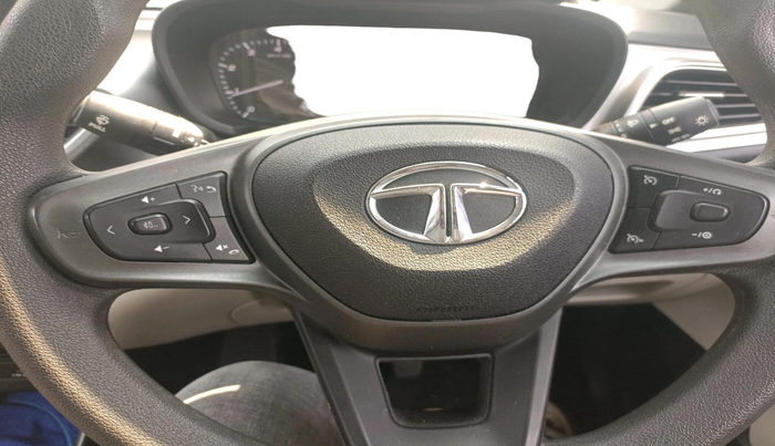 2023 Tata ALTROZ XT PETROL, Petrol, Manual, 15,200 km, interior