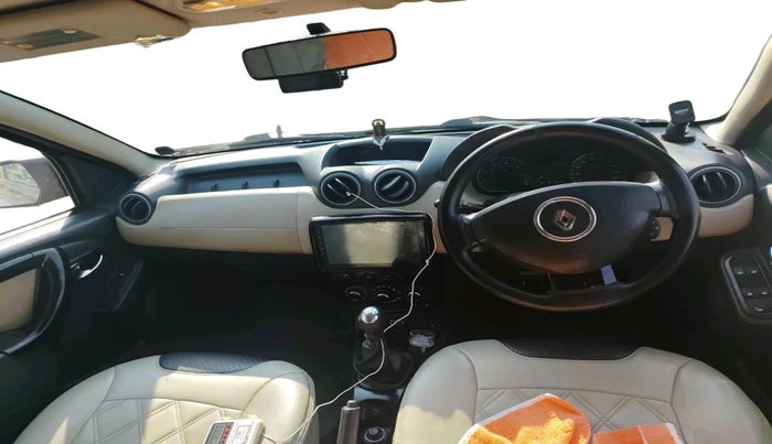2013 Renault Duster 110 PS RXZ DIESEL, Diesel, Manual, 1,97,395 km, interior