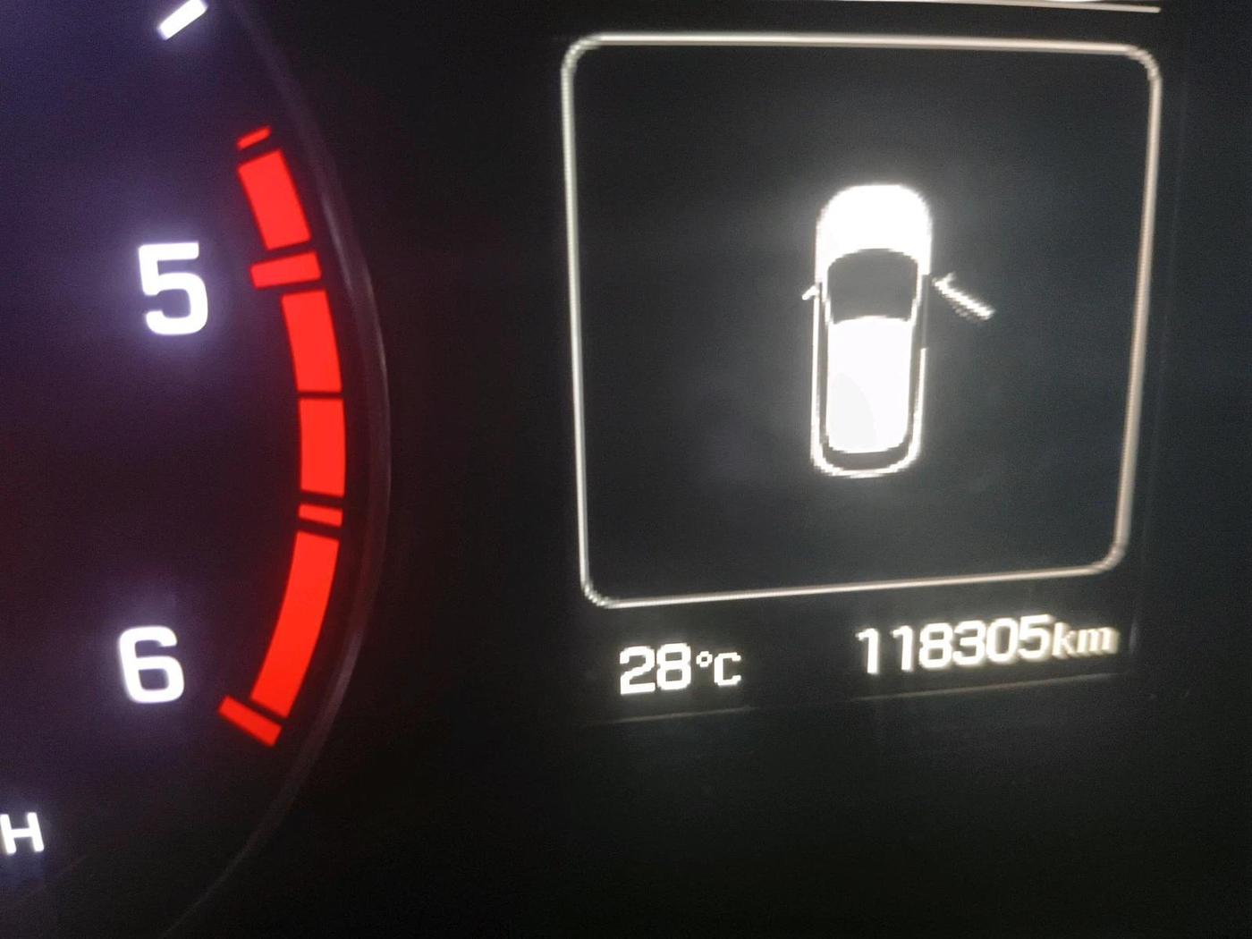 2016 Hyundai i20 Active 1.4 SX, Diesel, Manual, 1,18,305 km, interior