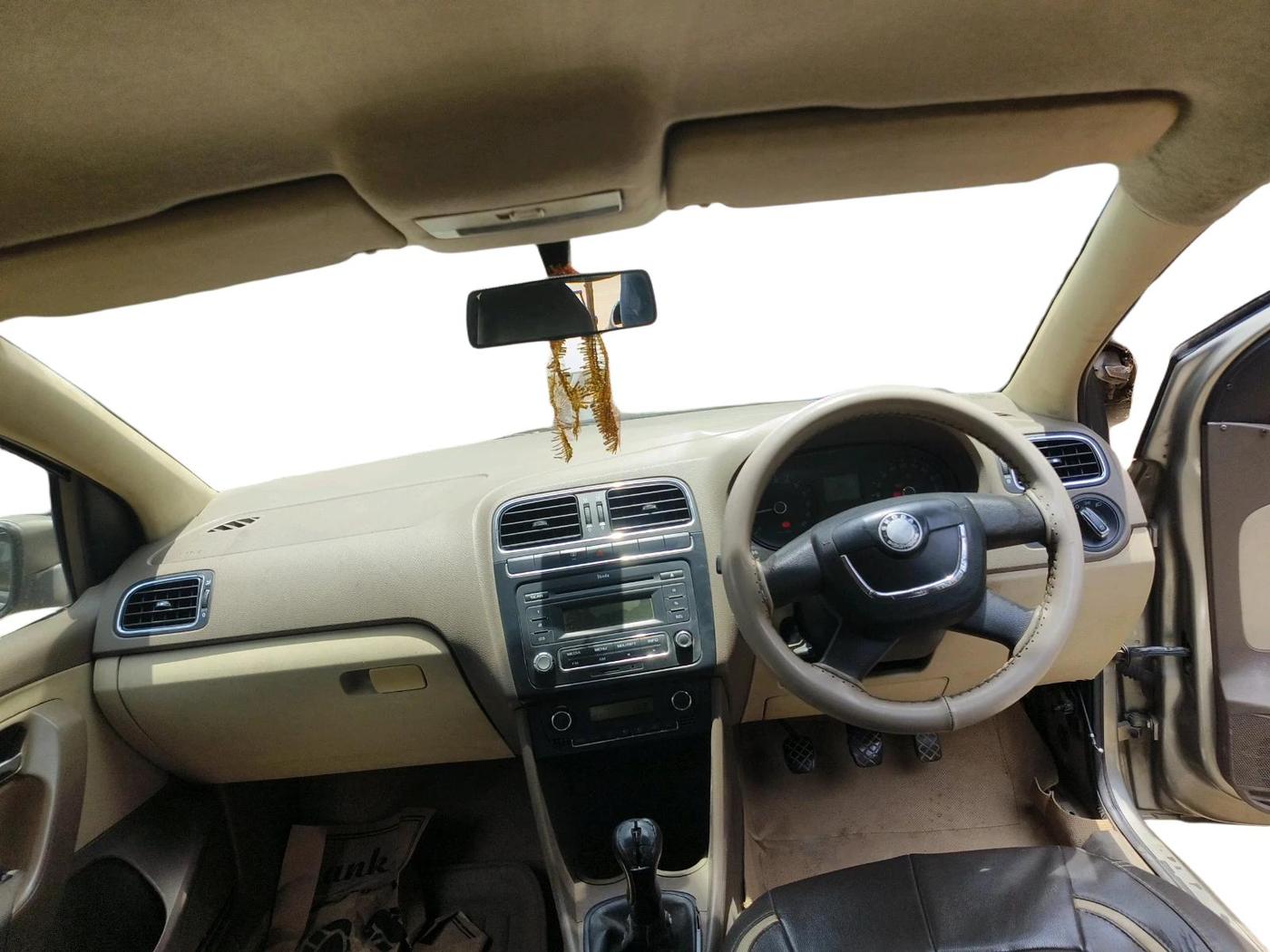 2012 Skoda Rapid ELEGANCE 1.6 TDI CR MT, Diesel, Manual, 2,13,040 km, interior