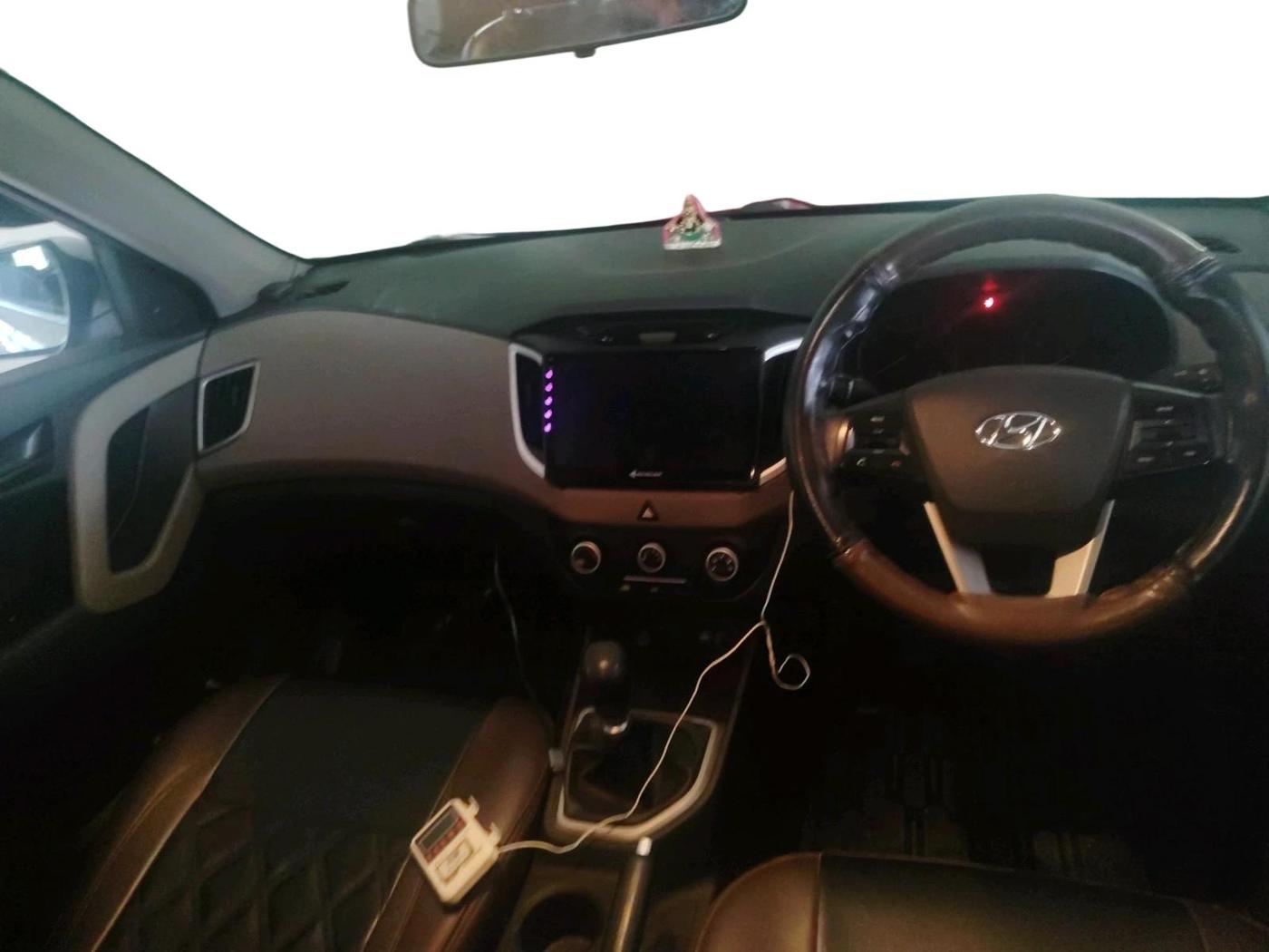 2017 Hyundai Creta E PLUS 1.6 PETROL, Petrol, Manual, 47,640 km, interior
