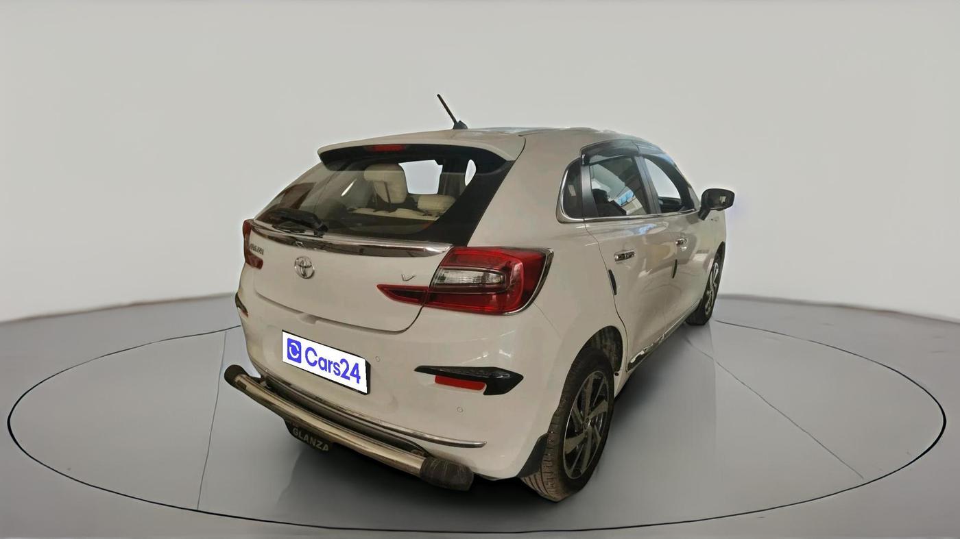 2024 Toyota Glanza V AMT, Petrol, Automatic, 5,495 km, exterior