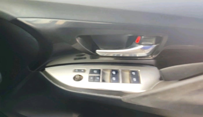 2018 Toyota Innova Crysta 2.4 ZX 7 STR, Diesel, Manual, 1,45,210 km, interior