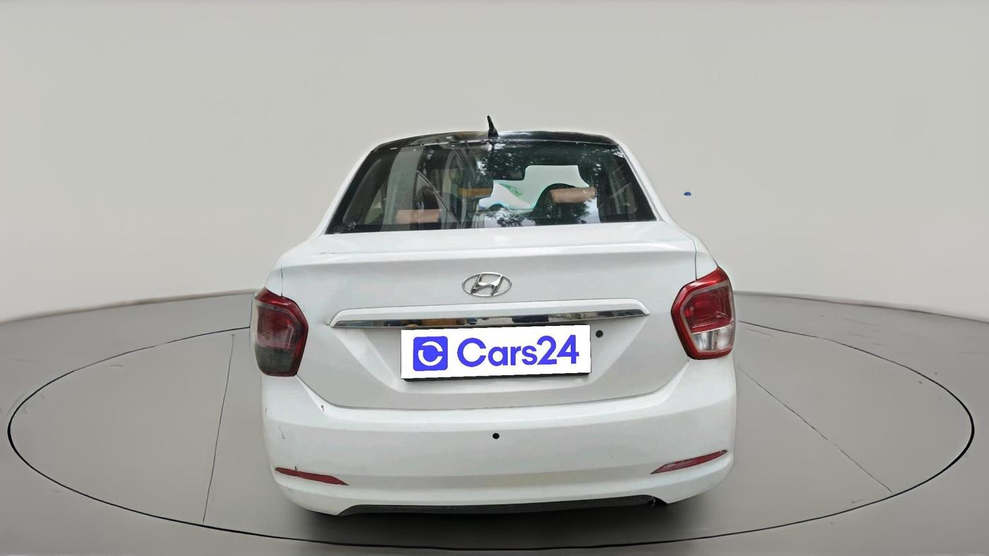 2016 Hyundai Xcent BASE 1.1, Diesel, Manual, 1,95,978 km, exterior