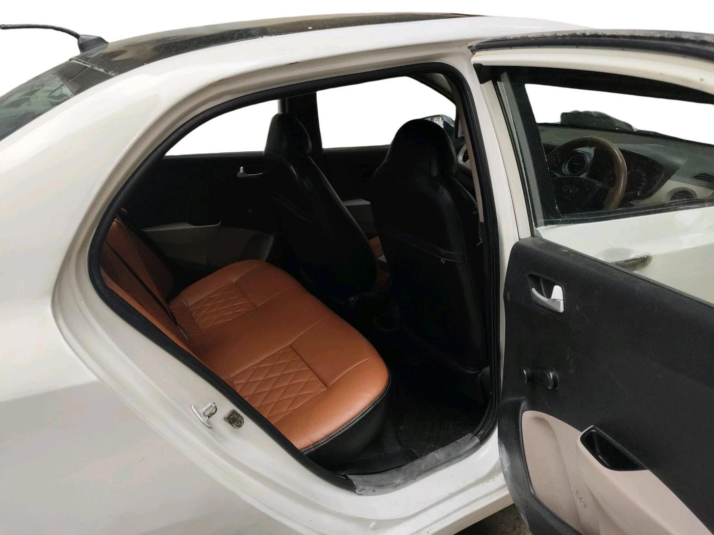 2016 Hyundai Xcent BASE 1.1, Diesel, Manual, 1,95,978 km, interior