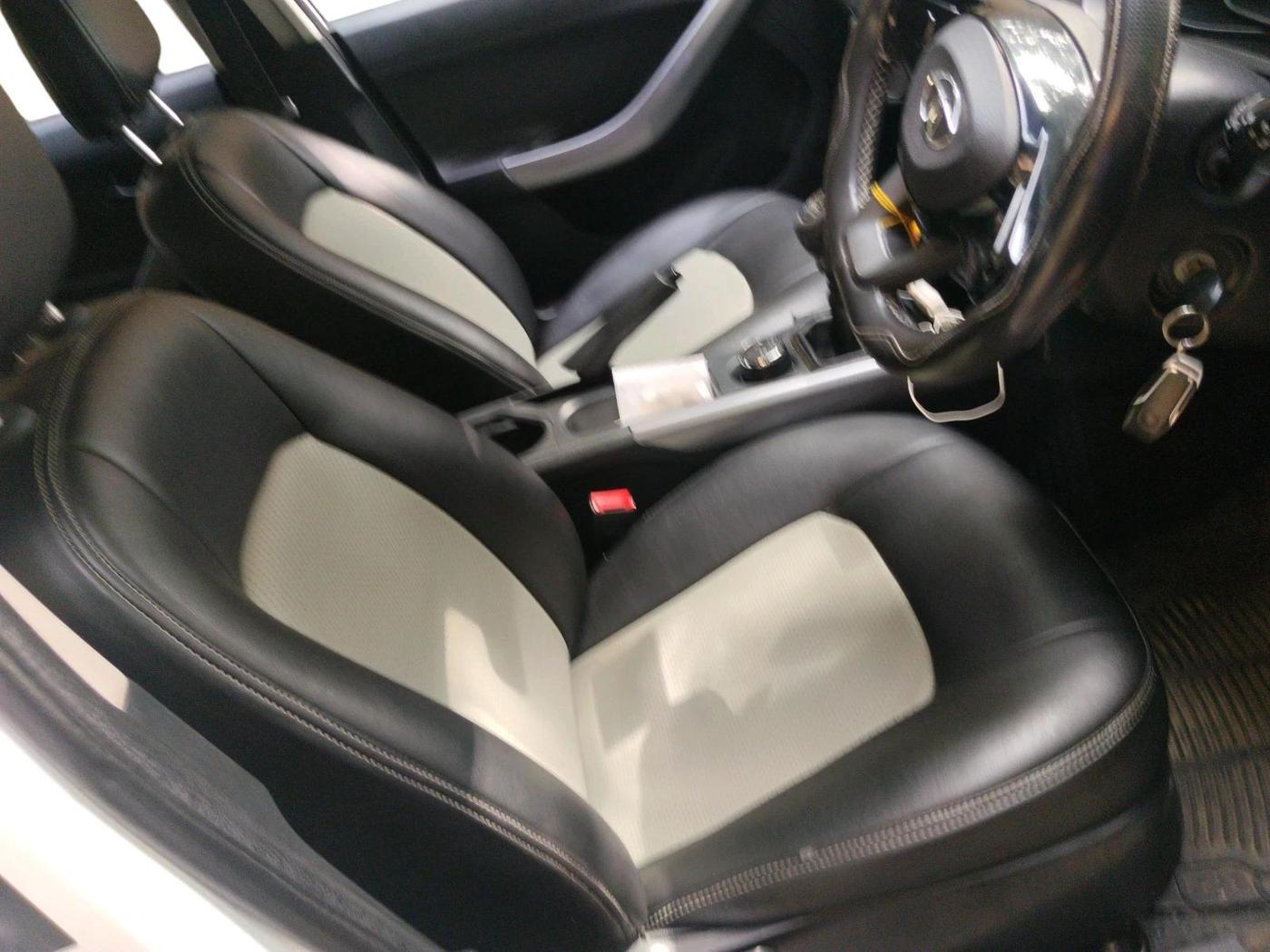 2021 Tata NEXON XE PETROL, Petrol, Manual, 62,324 km, interior