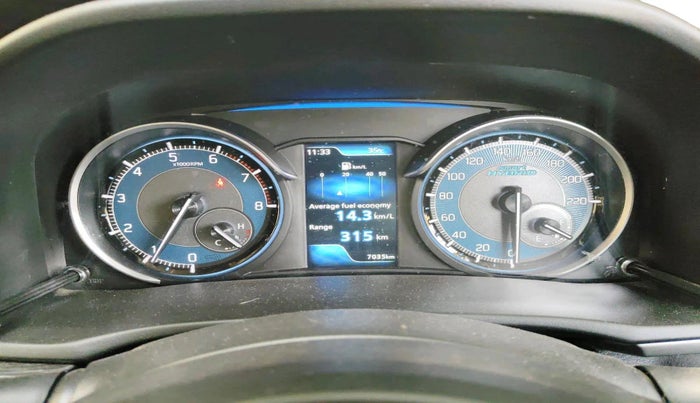 2023 Maruti XL6 ALPHA PLUS MT DUAL TONE, Petrol, Manual, 7,035 km, interior