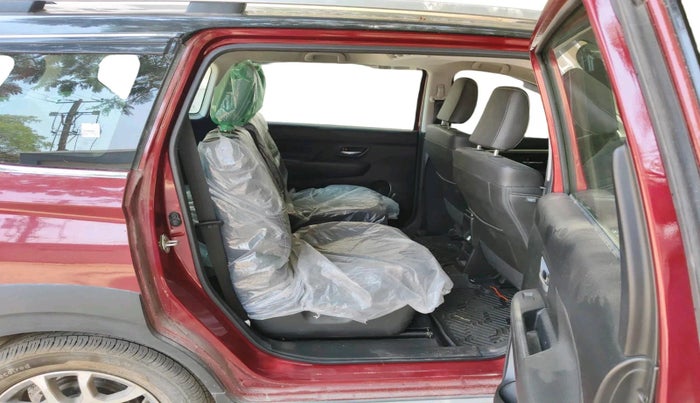 2023 Maruti XL6 ALPHA PLUS MT DUAL TONE, Petrol, Manual, 7,035 km, interior