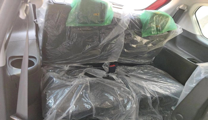 2023 Maruti XL6 ALPHA PLUS MT DUAL TONE, Petrol, Manual, 7,035 km, interior