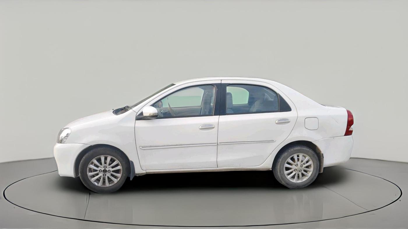 2013 Toyota Etios GD SP, Diesel, Manual, 1,77,744 km, exterior