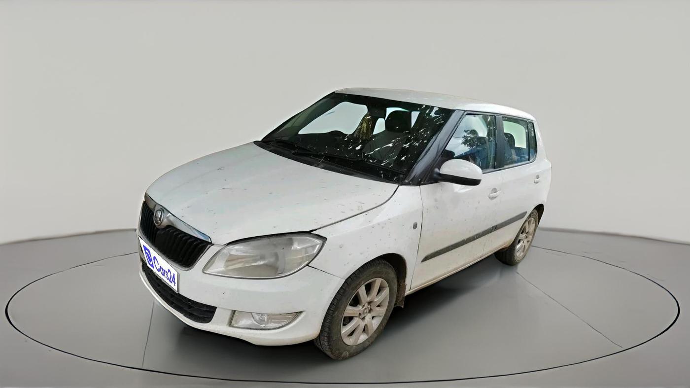 2013 Skoda Fabia ELEGANCE 1.2 TDI, Diesel, Manual, 1,55,798 km, exterior