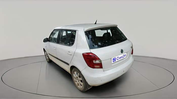 2013 Skoda Fabia ELEGANCE 1.2 TDI, Diesel, Manual, 1,55,798 km, exterior