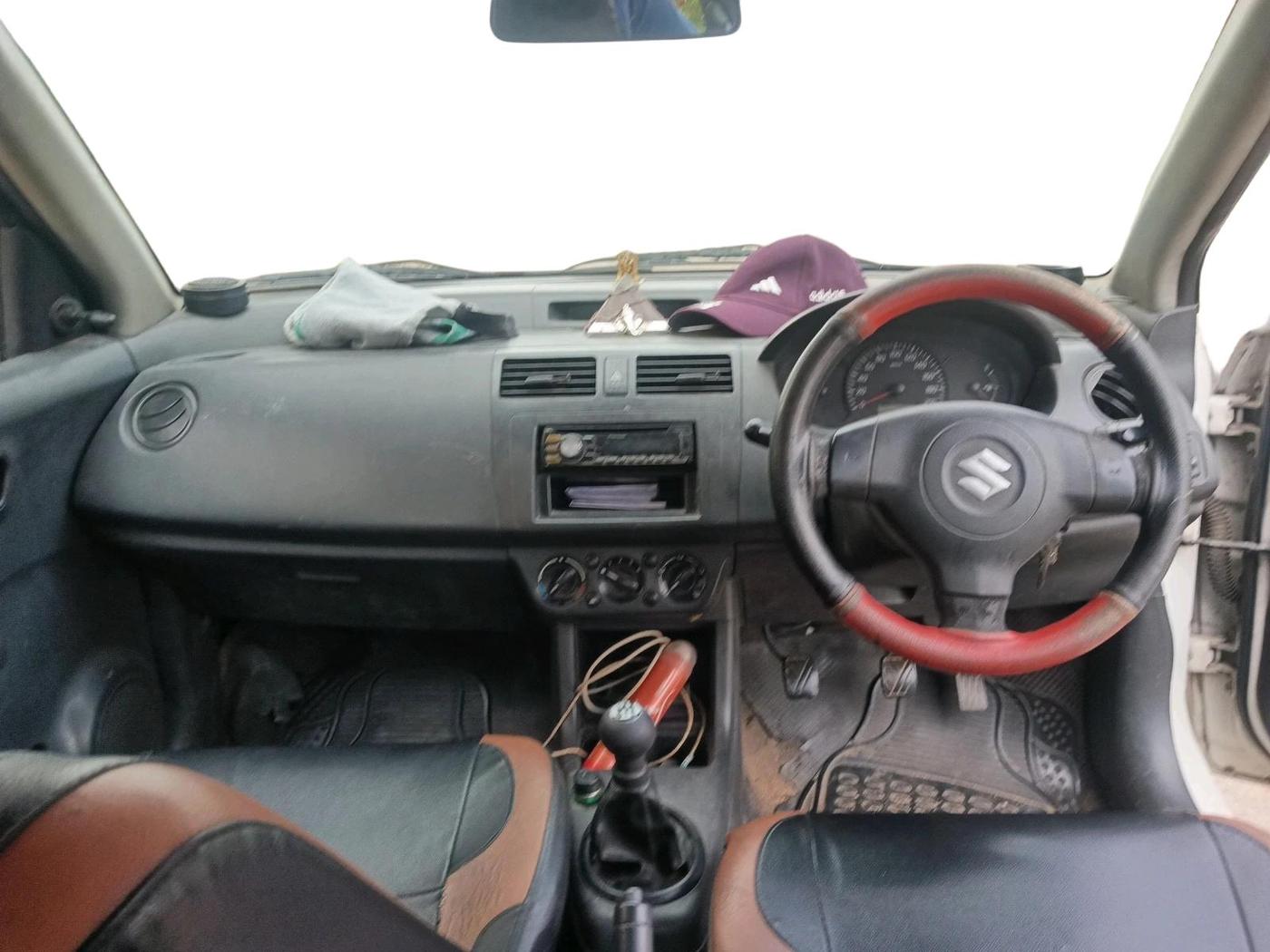 2015 Maruti Swift Dzire TOUR DIESEL, Diesel, Manual, 4,17,062 km, interior