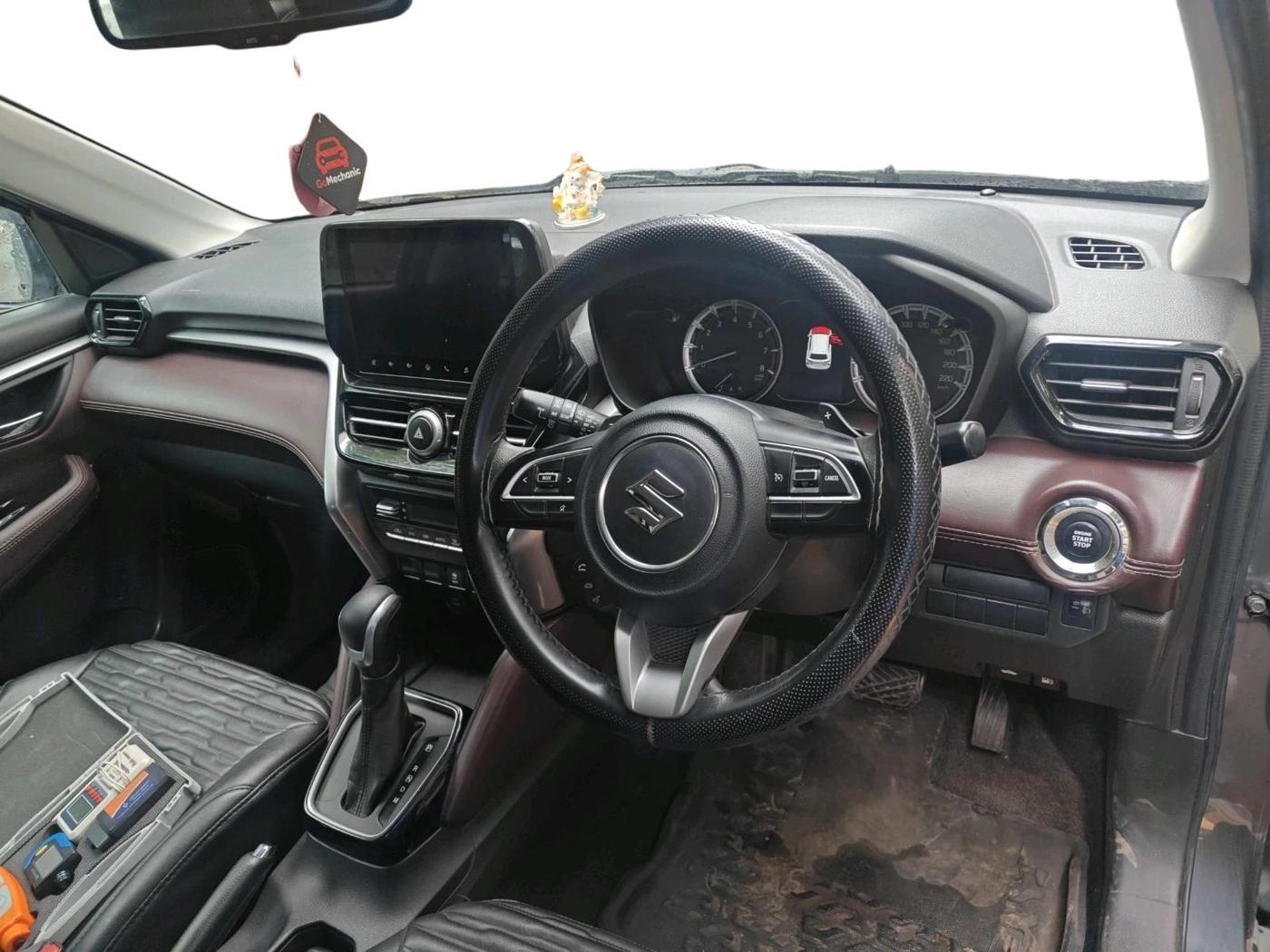 2022 Maruti Grand Vitara ZETA SMART HYBRID AT, Petrol, Automatic, 30,558 km, interior