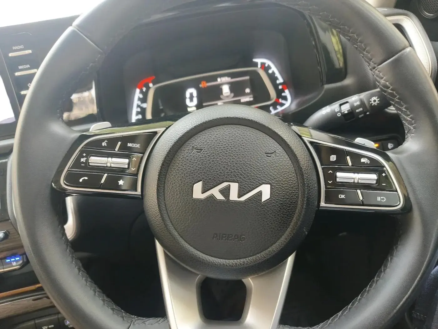 2024 KIA SONET 	 HTX 1.0 TURBO DCT, Petrol, Automatic, 22,945 km, interior
