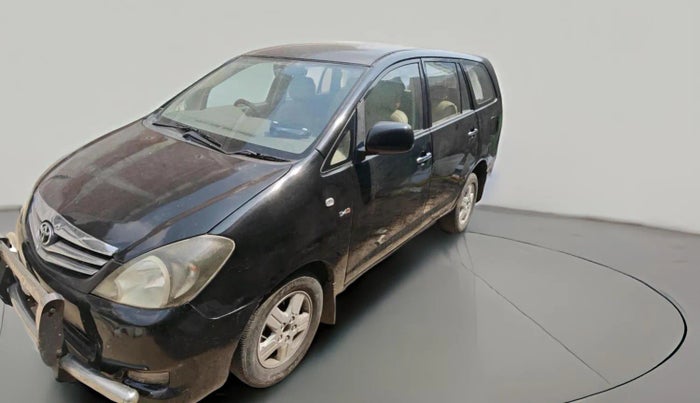 2006 Toyota Innova V 2.5 8 STR, Diesel, Manual, 1,77,879 km, exterior